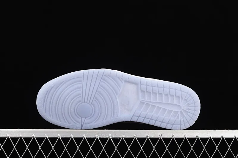 All categories Air Jordan Jordan series basketball shoes Air Jordan 1 Low G version pure original Air Jordan 1 Low AJ1 Joe 1 Wolf gray low-top cultural leisure sports sneakers DC0774-105